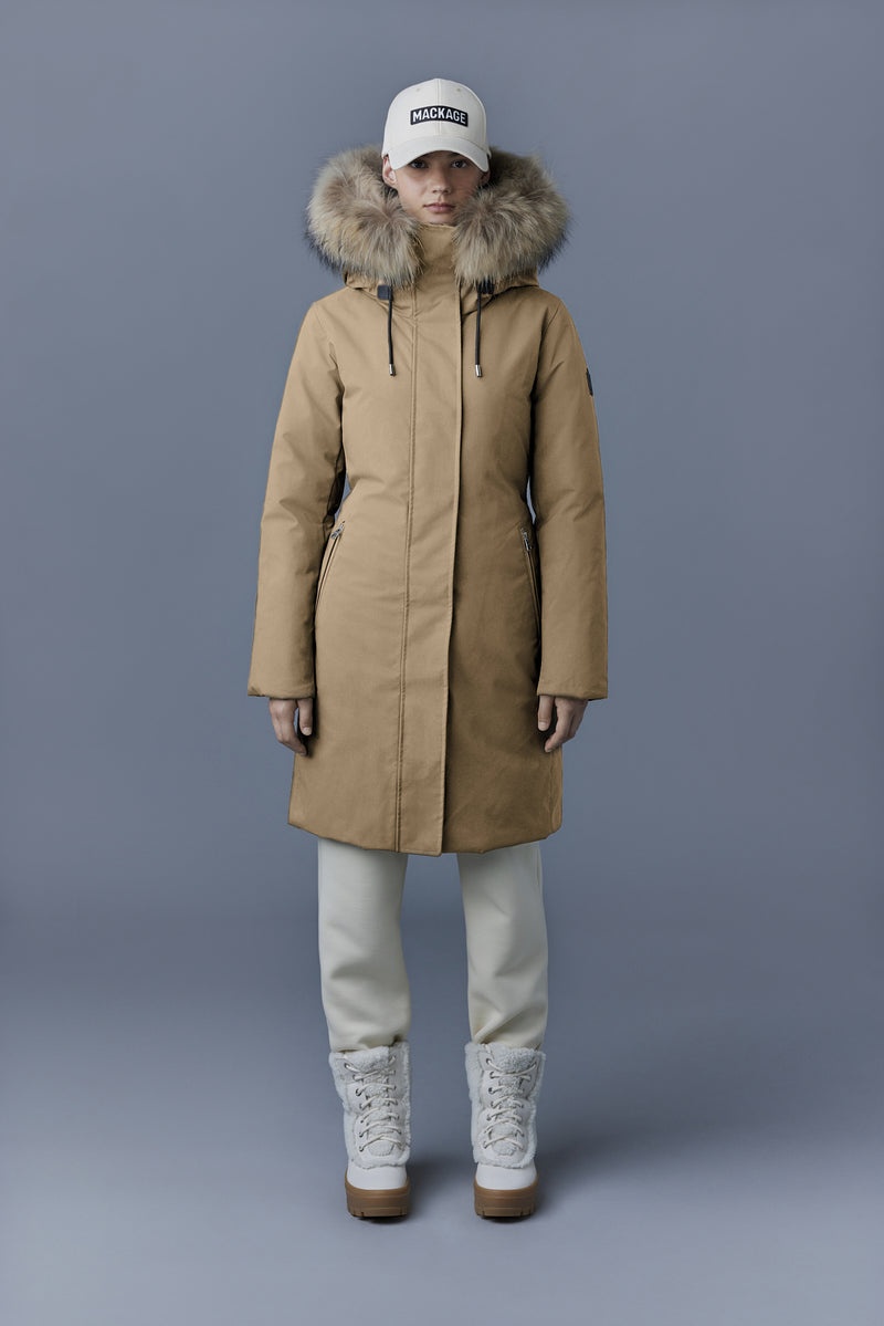 Mackage SHILOH 2-IN-1 fitted down with removable bib and natural fur コート レディース ライトブラウン | 4675129-PO